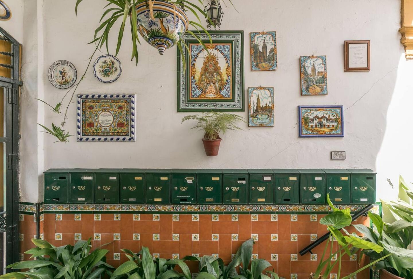 Tipico Y Pintoresco Patio De Vecinos, Con Encanto เซบีญา ภายนอก รูปภาพ